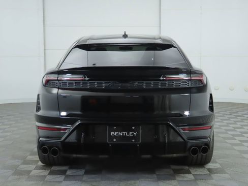 Used 2025 Lamborghini Urus SE image 6