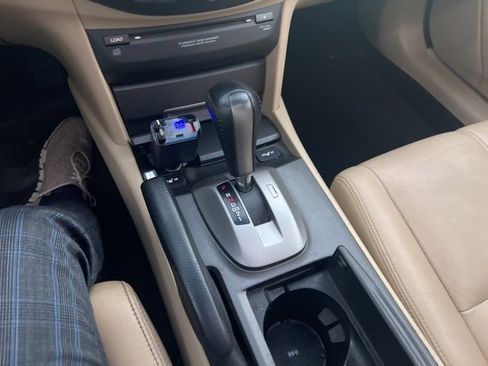 Used 2011 Honda Crosstour EX-L image 9