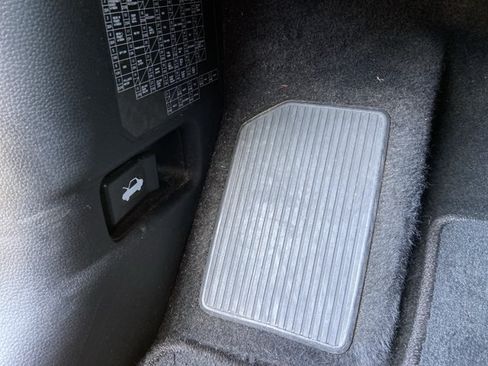 Used 2025 Honda Pilot Touring image 49