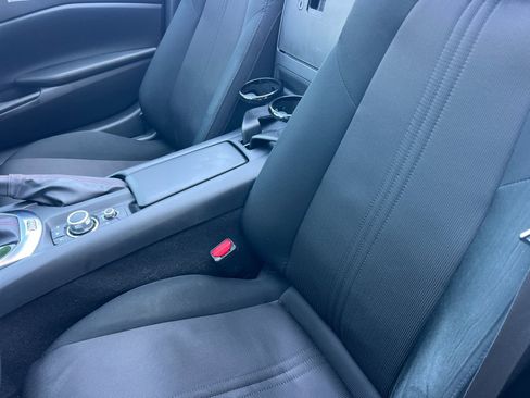 Used 2019 MAZDA MX-5 Miata Sport RWD image 12