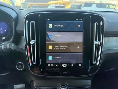 Used 2023 Volvo XC40 B5 Ultimate w/ Protection Package Premier image 26