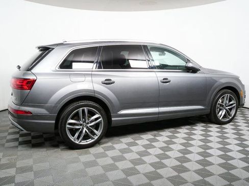 Used 2017 Audi Q7 3.0T Premium Plus image 2
