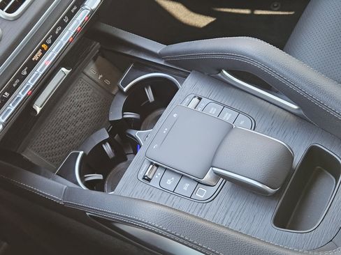 Certified 2025 Mercedes-Benz GLE 450 4MATIC image 21