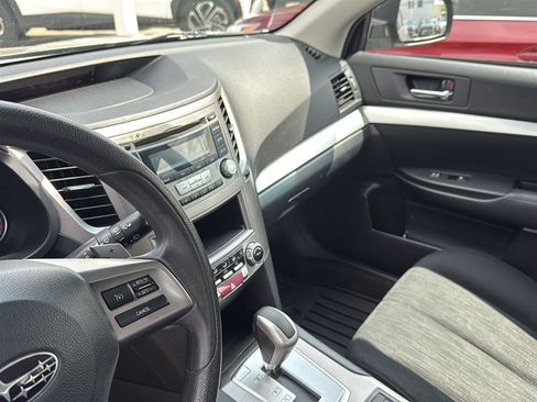 Used 2013 Subaru Outback 2.5i AWD/4WD image 17