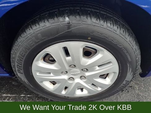 Used 2018 Dodge Grand Caravan SE w/ UConnect Hands-Free Group image 21