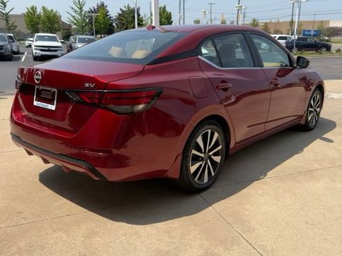 Used 2024 Nissan Sentra SV w/ SV Premium Package FWD image 5