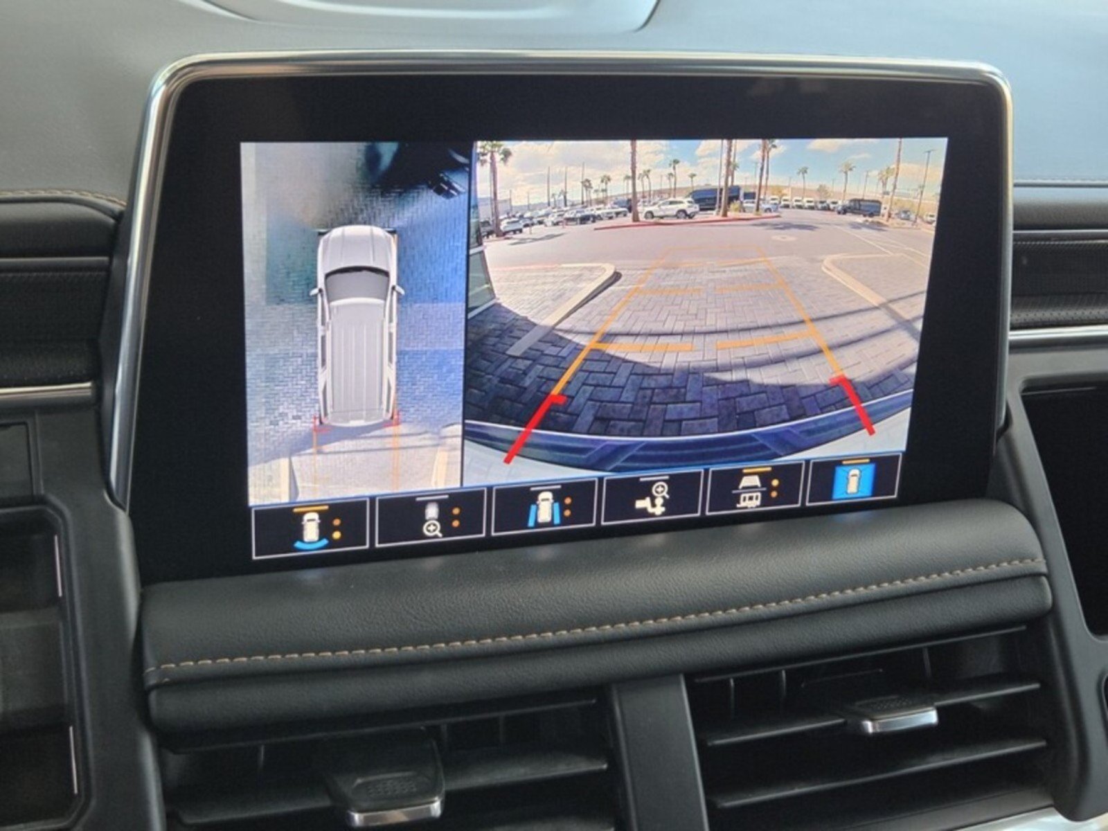 Used 2021 GMC Yukon AT4 w/ AT4 Premium Plus Package AWD/4WD image 32