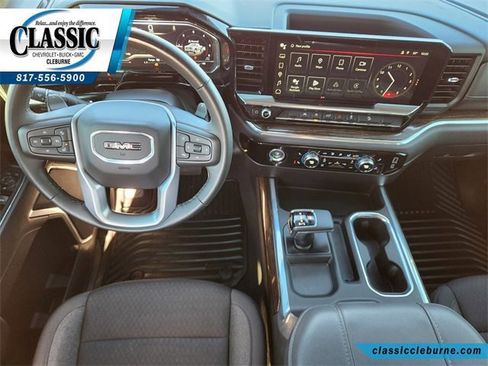 Used 2024 GMC Sierra 1500 Elevation image 3