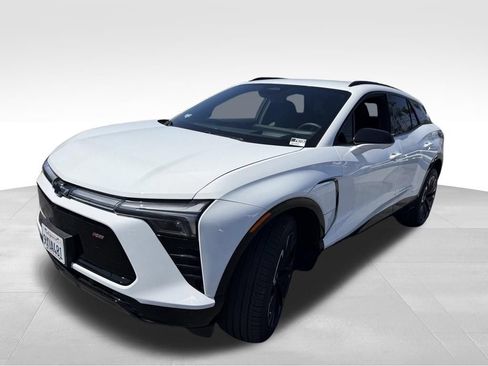 Used 2024 Chevrolet Blazer EV RS AWD/4WD image 2