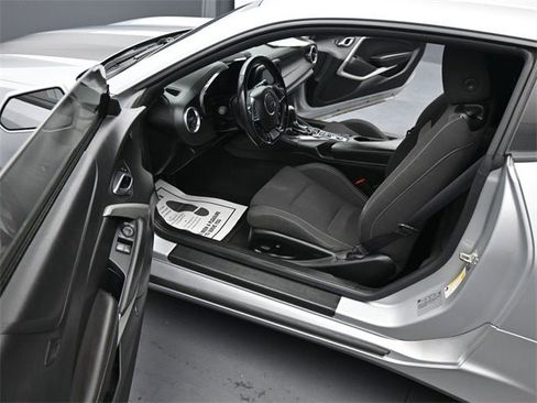 Used 2018 Chevrolet Camaro LT w/ RS Package image 18