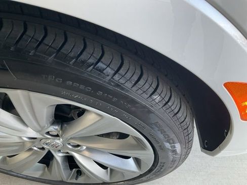Used 2024 Buick Envista Avenir FWD image 31