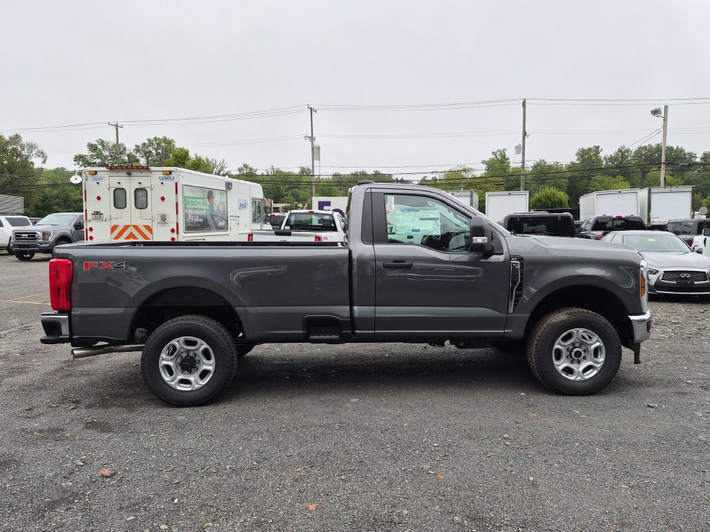 New 2026 Ford F350 XLT w/ FX4 Off-Road Package AWD/4WD image 5