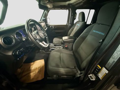Used 2022 Jeep Wrangler Unlimited Rubicon 4xe w/ Cold Weather Group image 22