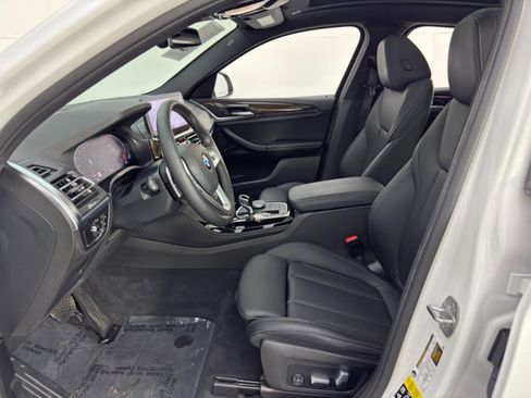 Used 2023 BMW X4 xDrive30i w/ Premium Package image 17