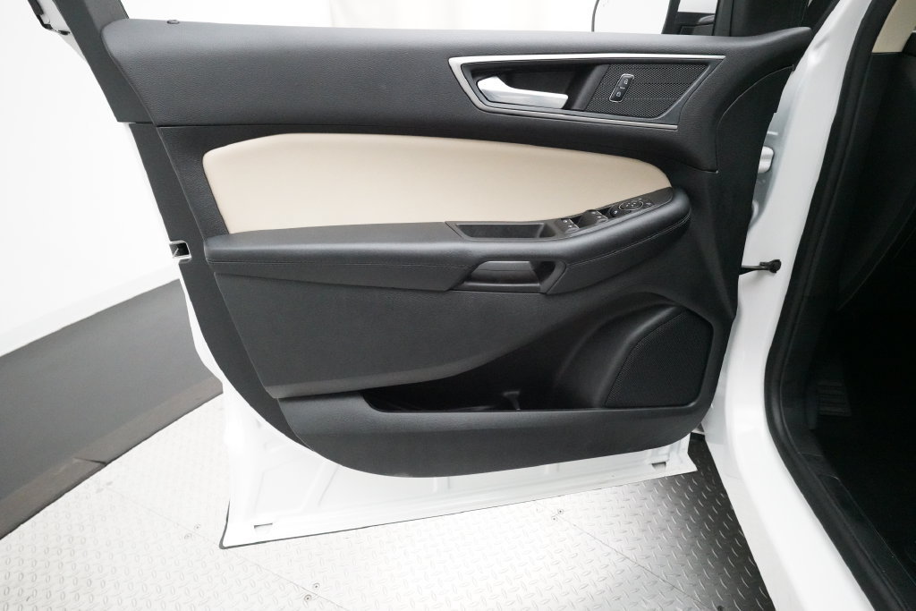 Used 2024 Ford Edge SEL w/ Convenience Package AWD/4WD image 29