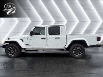 New 2026 Jeep Gladiator Sport