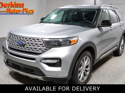 Used 2023 Ford Explorer Limited AWD/4WD image 1
