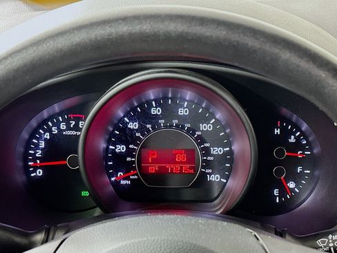 Used 2018 Kia Soul + FWD image 12