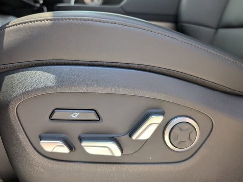 New 2026 Hyundai Ioniq 9 Limited AWD/4WD image 25