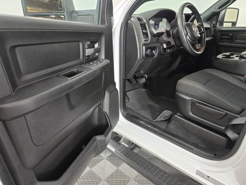 Used 2025 RAM 3500 Tradesman AWD/4WD image 21