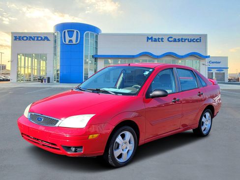 Used 2007 Ford Focus SES image 2