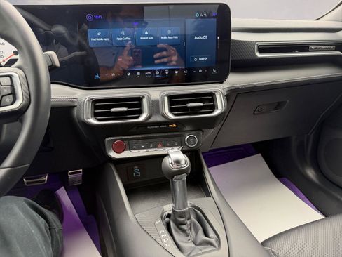 Used 2025 Ford Mustang Premium image 11