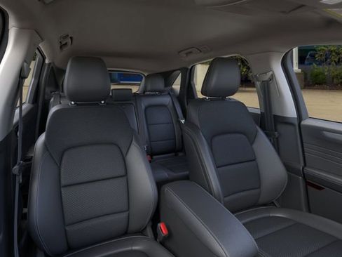 New 2026 Ford Escape SE FWD image 11