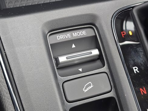 Used 2022 Honda Pilot Sport image 10