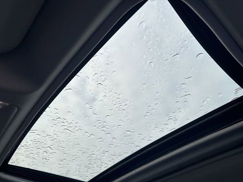 Used 2023 Toyota RAV4 XLE image 23