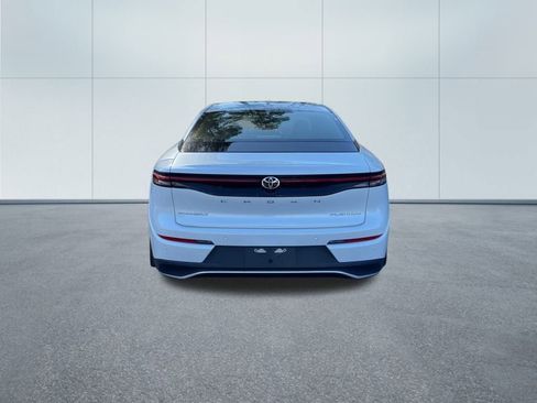 Used 2023 Toyota Crown Platinum image 6