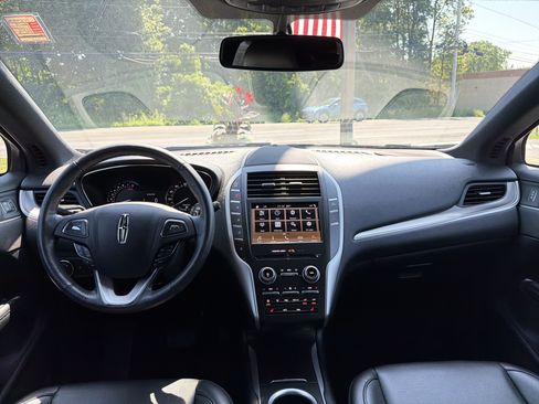 Used 2019 Lincoln MKC Premiere AWD/4WD image 11