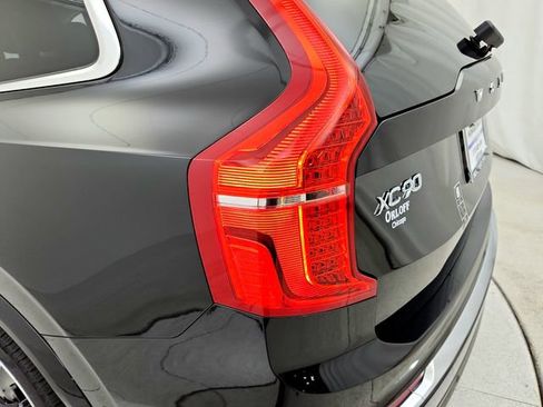 Certified 2025 Volvo XC90 B6 Plus w/ Protection Package image 33