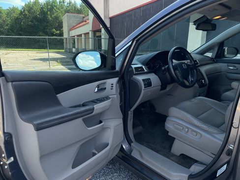 Used 2014 Honda Odyssey Touring image 15