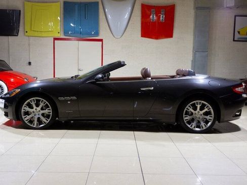 Used 2012 Maserati GranTurismo Convertible RWD image 9