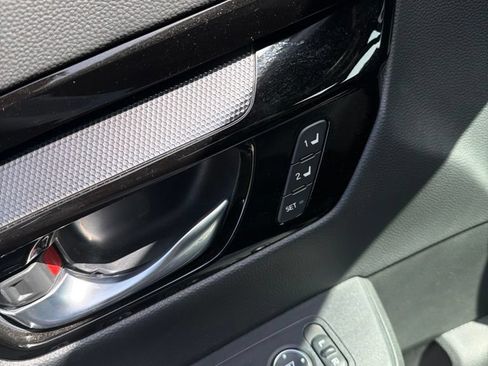 Used 2024 Honda CR-V Sport Touring image 15