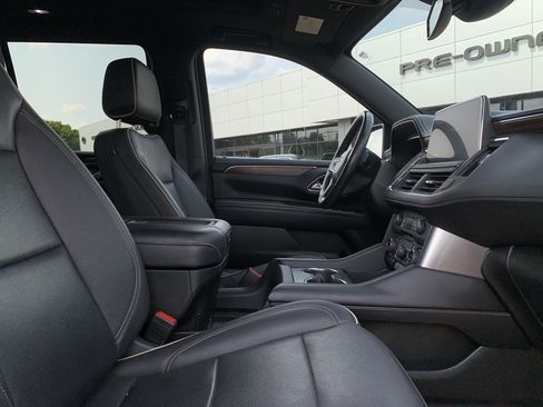 Used 2023 Chevrolet Tahoe Premier AWD/4WD image 35