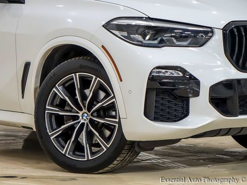 Used 2019 BMW X5 xDrive40i w/ M Sport Package AWD/4WD image 3