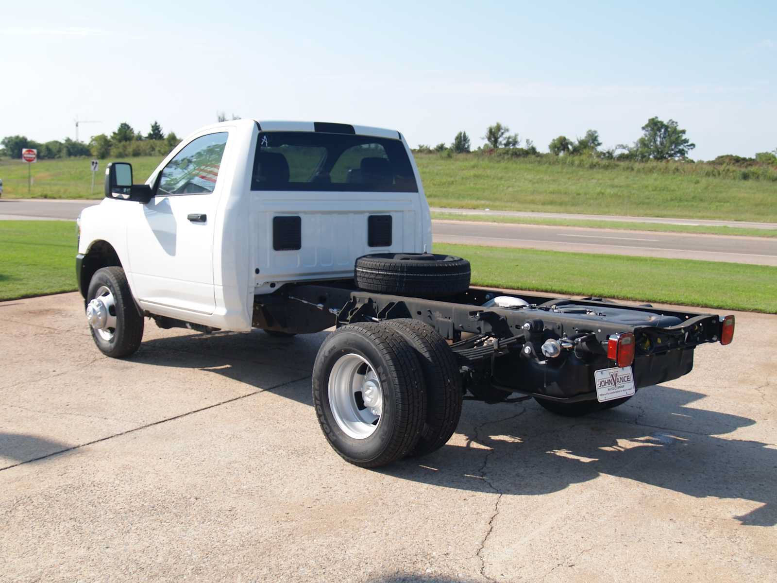Used 2024 RAM 3500 Tradesman RWD image 8
