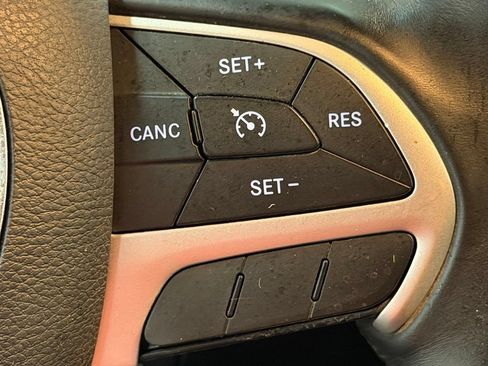 Used 2015 Dodge Durango Limited w/ Premium Group AWD/4WD image 39
