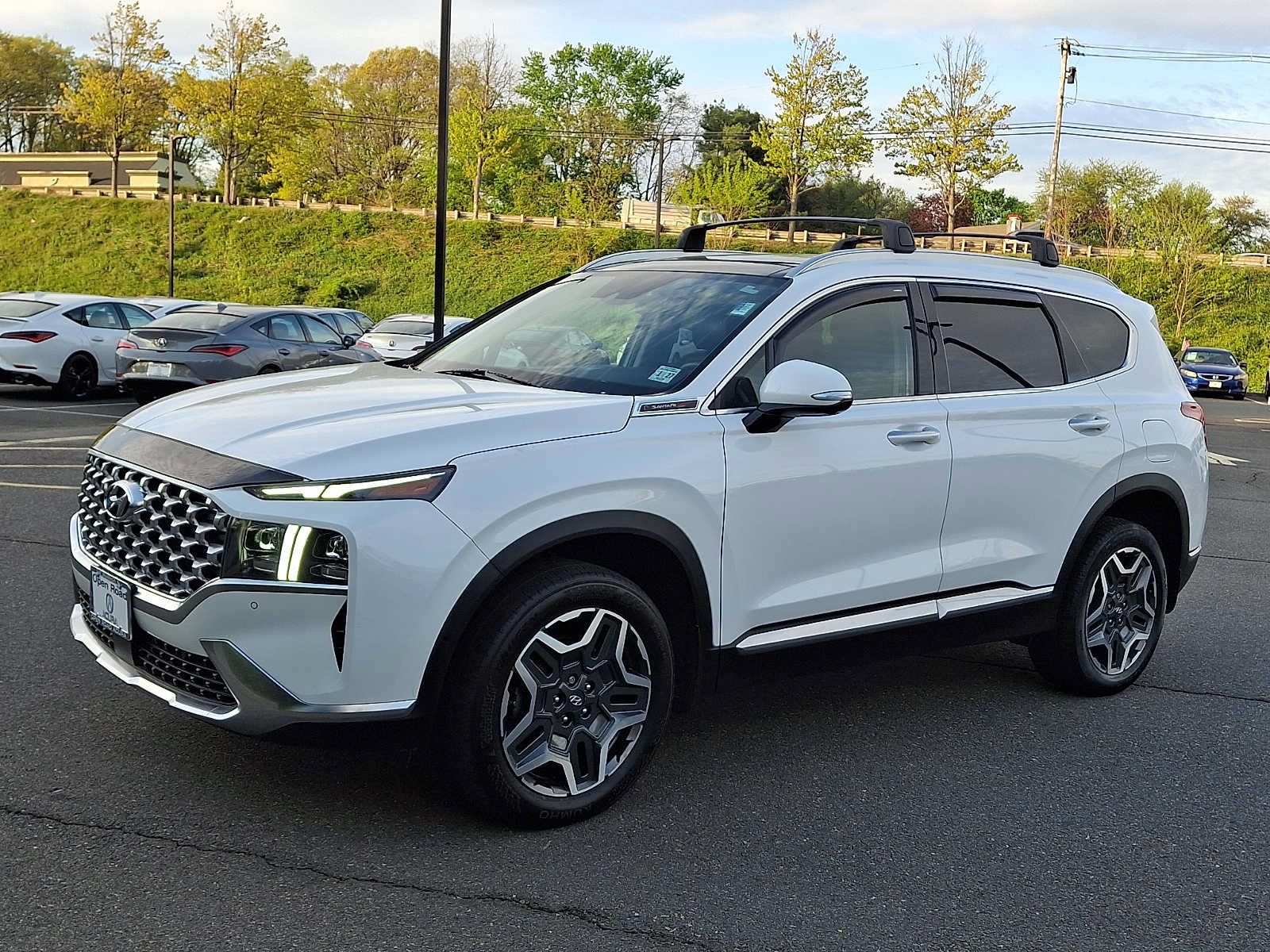 Used 2022 Hyundai Santa Fe Limited AWD/4WD image 3