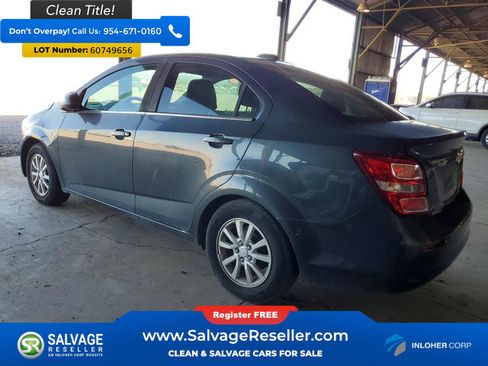 Used 2019 Chevrolet Sonic LT w/ Convenience Package FWD image 3