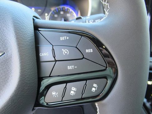 New 2026 Chrysler Pacifica Select w/ S Appearance Package image 20