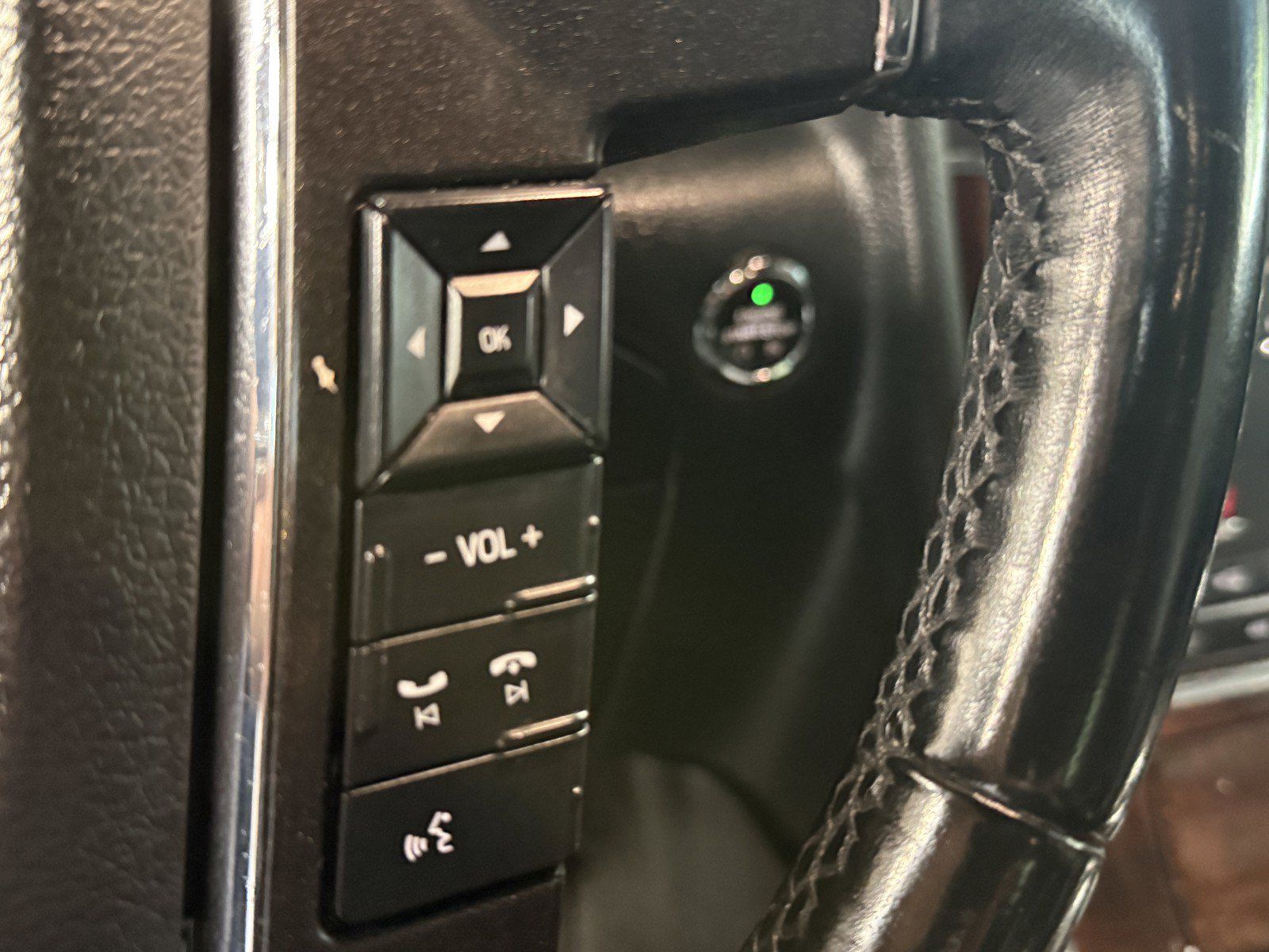 Used 2017 Lincoln Navigator Select AWD/4WD image 20