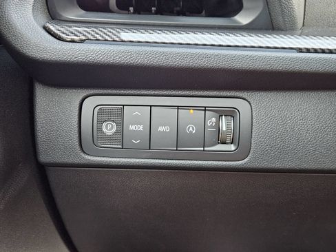 New 2027 Chevrolet Traverse Z71 w/ Driver Confidence Package AWD/4WD image 23