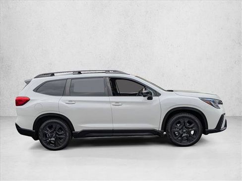 Used 2023 Subaru Ascent Onyx Edition AWD/4WD image 5