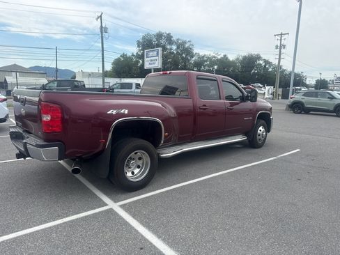 Used 2008 Chevrolet Silverado 3500 LTZ w/ EZ-Lift Tailgate Package AWD/4WD image 4
