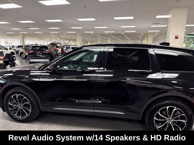 Used 2024 Lincoln Nautilus Premier w/ Equipment Group 102A AWD/4WD image 4