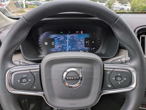 Certified 2023 Volvo XC40 B4 Plus w/ Protection Package Premier FWD image 37