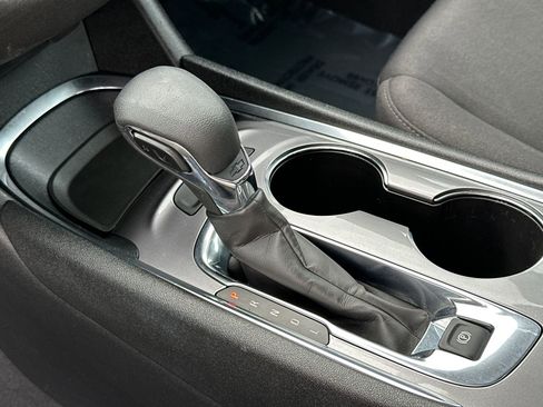 Used 2023 Chevrolet Malibu LT image 30