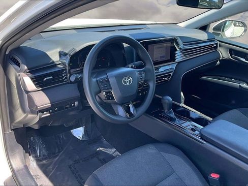 Used 2025 Toyota Camry LE image 17